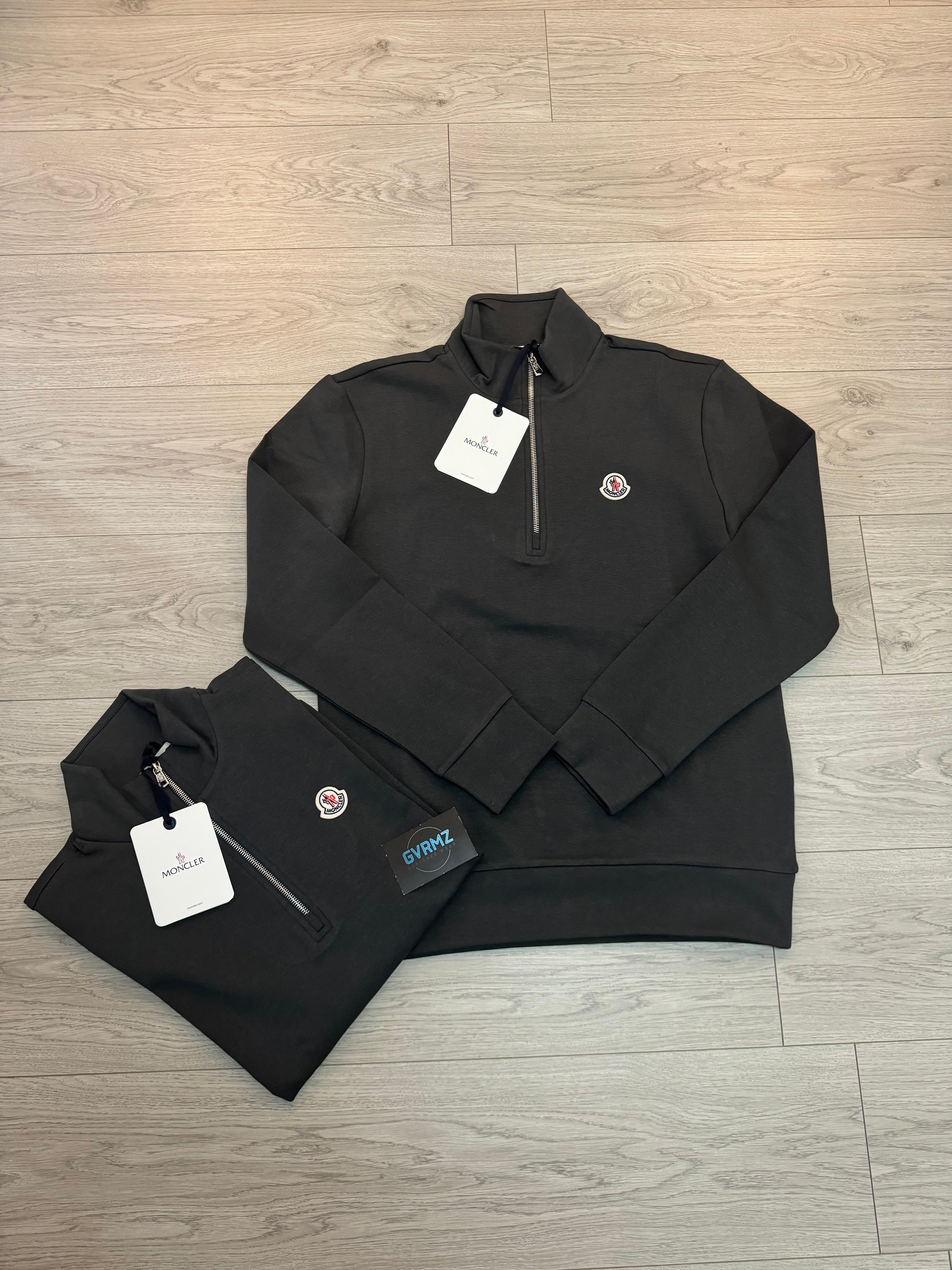 MONC 1/4 ZIP SWEATER